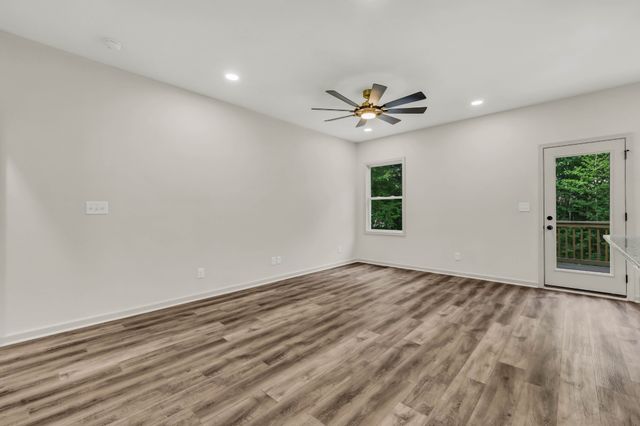 1265 Slayden Cir, Clarksville, TN 37040