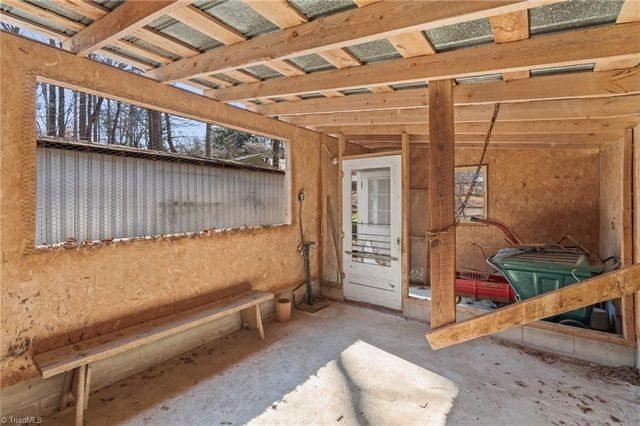 9204 Nc Highway 109, Winston-salem, NC 27107