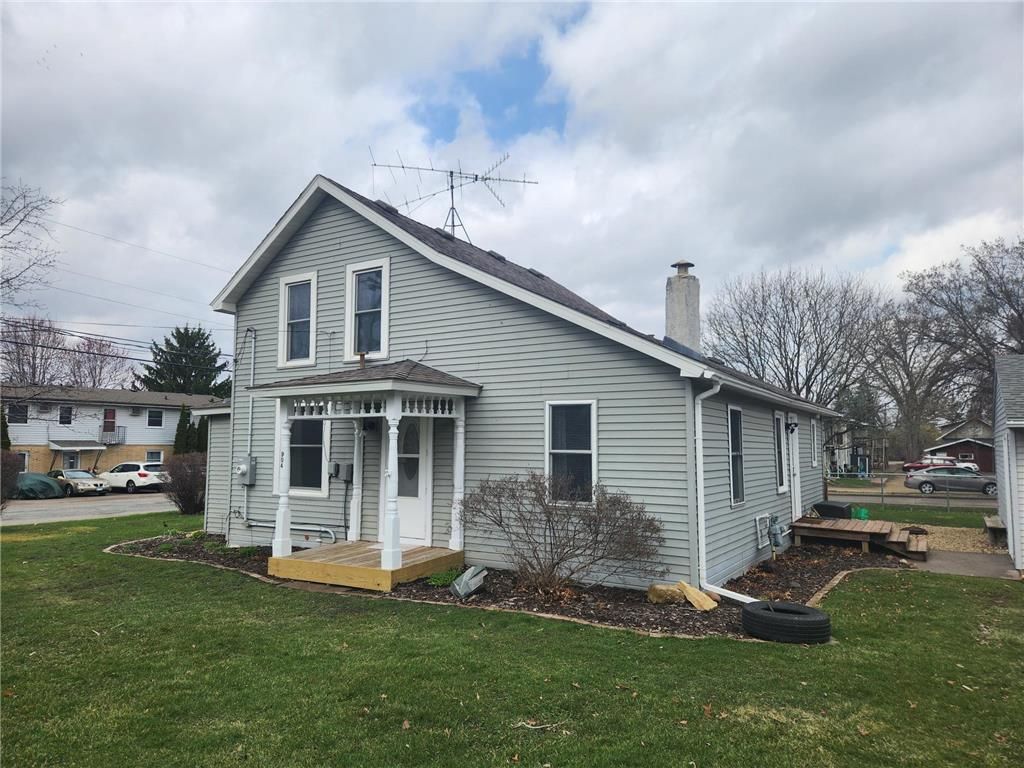 904 Pearl Street, Prescott, WI 54021