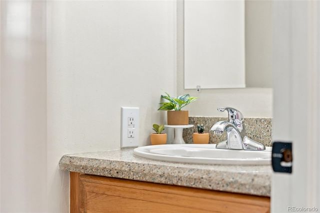7505 W Yale Avenue 2005, Denver, CO 80227
