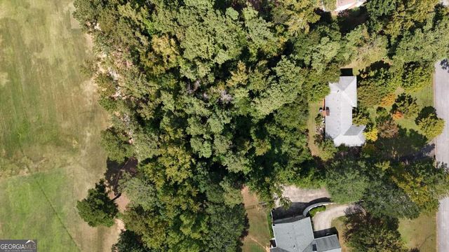9051 Par Drive, Douglasville, GA 30134
