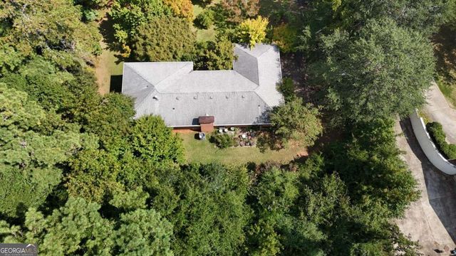 9051 Par Drive, Douglasville, GA 30134