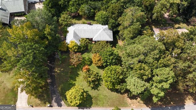 9051 Par Drive, Douglasville, GA 30134