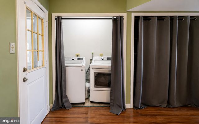 7988 FLAGER CIR, Manassas, VA 20109