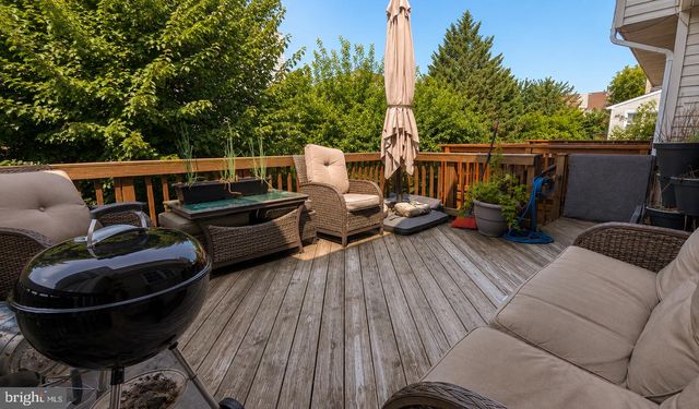 7988 FLAGER CIR, Manassas, VA 20109