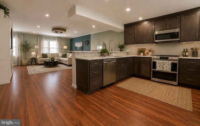 7988 FLAGER CIR, Manassas, VA 20109