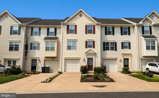 7988 FLAGER CIR, Manassas, VA 20109