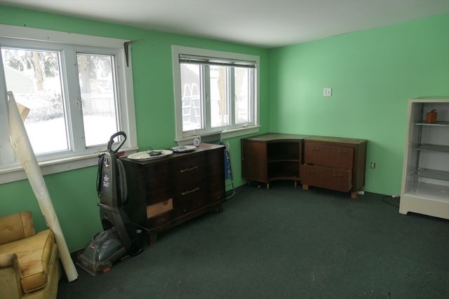 30 Hooper Rd, Dedham, MA 02026