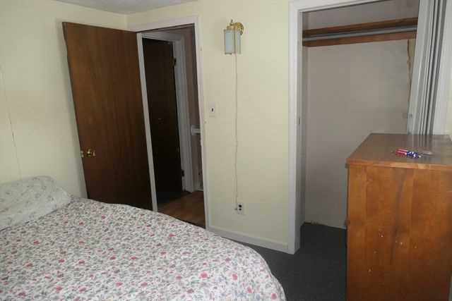 30 Hooper Rd, Dedham, MA 02026