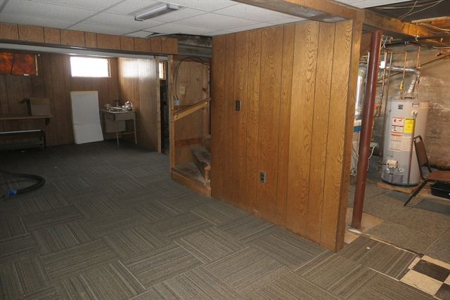 30 Hooper Rd, Dedham, MA 02026