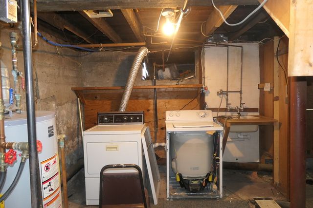 30 Hooper Rd, Dedham, MA 02026