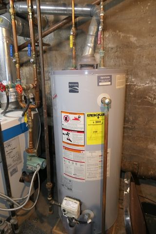 30 Hooper Rd, Dedham, MA 02026