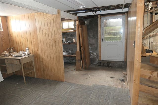 30 Hooper Rd, Dedham, MA 02026