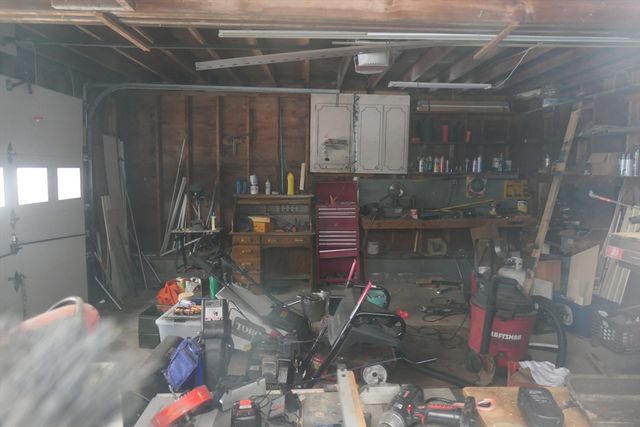 30 Hooper Rd, Dedham, MA 02026