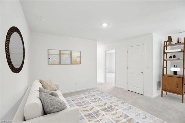 948 Riverbank Drive, Kernersville, NC 27284