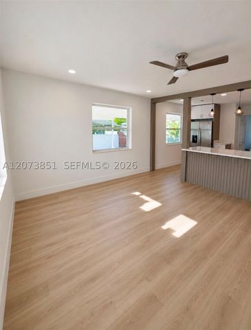 825 S 28th Ave, Hollywood, FL 33020