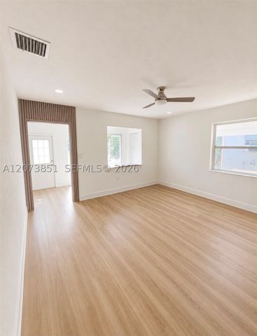 825 S 28th Ave, Hollywood, FL 33020