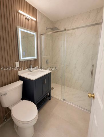 825 S 28th Ave, Hollywood, FL 33020