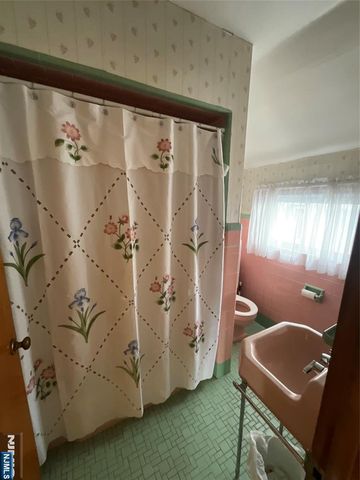 219 Copeland Avenue, Lyndhurst, NJ 07071