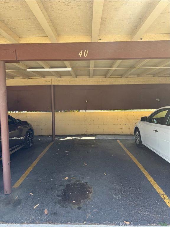 Image 4 of property listing at 1010 W Macarthur 40, Santa Ana, CA 92707