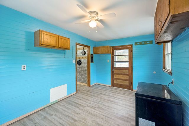 994 Bull Run Rd, Lynchburg, TN 37352