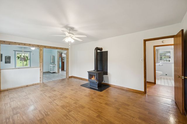 994 Bull Run Rd, Lynchburg, TN 37352