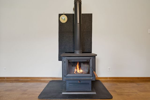 994 Bull Run Rd, Lynchburg, TN 37352