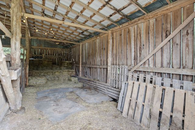 994 Bull Run Rd, Lynchburg, TN 37352