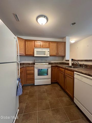 92 Annabelle Place, Rotterdam, NY 12306