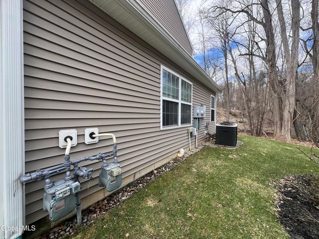 92 Annabelle Place, Rotterdam, NY 12306