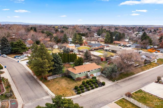 3762 S Summerset Way, Boise, ID 83709