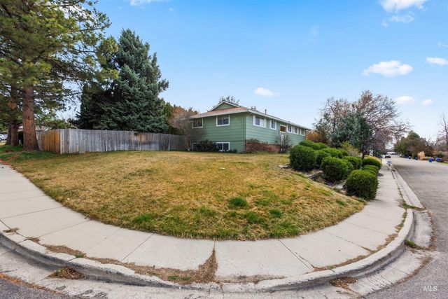 3762 S Summerset Way, Boise, ID 83709