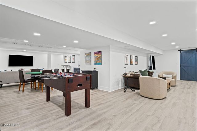 61 Yachtsman Way, Malta, NY 12020