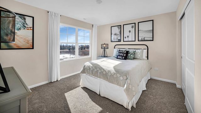 1862 keating Drive, Aurora, IL 60503