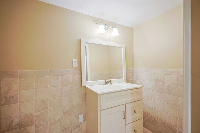 46 Melody Dr, Attleboro, MA 02703