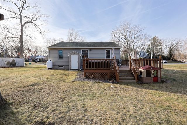 46 Melody Dr, Attleboro, MA 02703