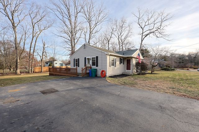 46 Melody Dr, Attleboro, MA 02703