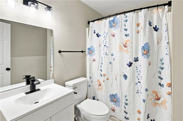 739 Reeves Lake Drive SW, Marietta, GA 30064