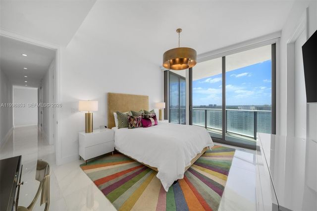 15701 Collins Avenue 2005, Sunny Isles Beach, FL 33160