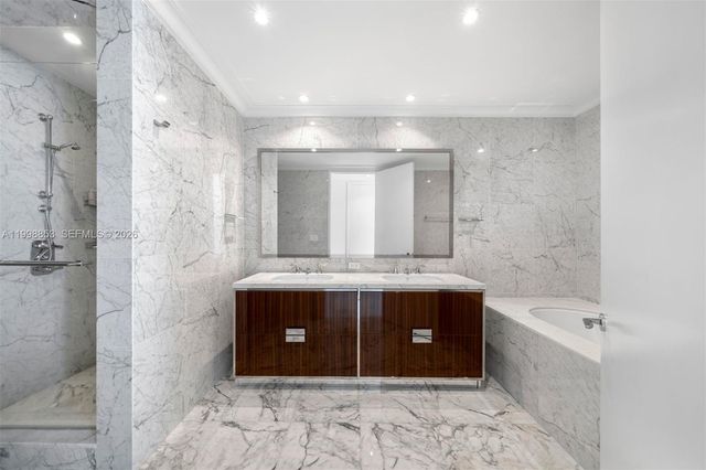 15701 Collins Avenue 2005, Sunny Isles Beach, FL 33160