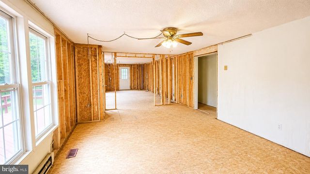 230 CRINOLINE LN, Winchester, VA 22603