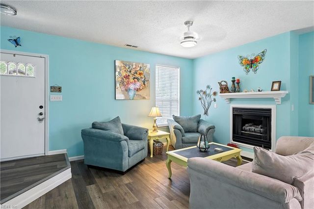 4468 Kidder DR, Virginia Beach, VA 23462