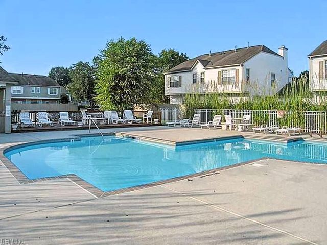 4468 Kidder DR, Virginia Beach, VA 23462