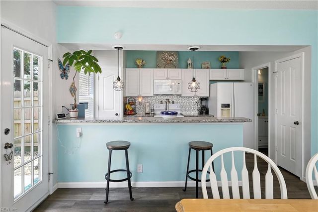 4468 Kidder DR, Virginia Beach, VA 23462