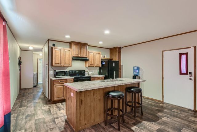 517 Crossroads DR, Dale, TX 78616