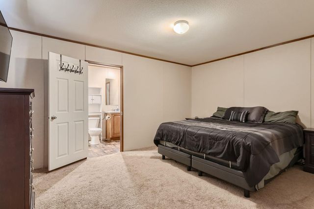 517 Crossroads DR, Dale, TX 78616