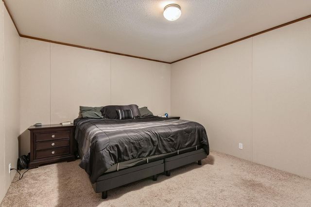 517 Crossroads DR, Dale, TX 78616