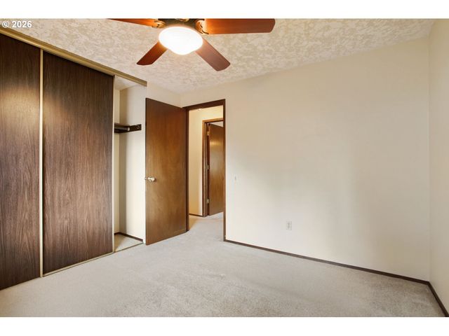 16680 Sw QUEEN ANNE Ave, Portland, OR 97224