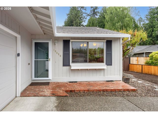 16680 Sw QUEEN ANNE Ave, Portland, OR 97224