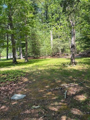 49 Alton St, Walpole, MA 02081